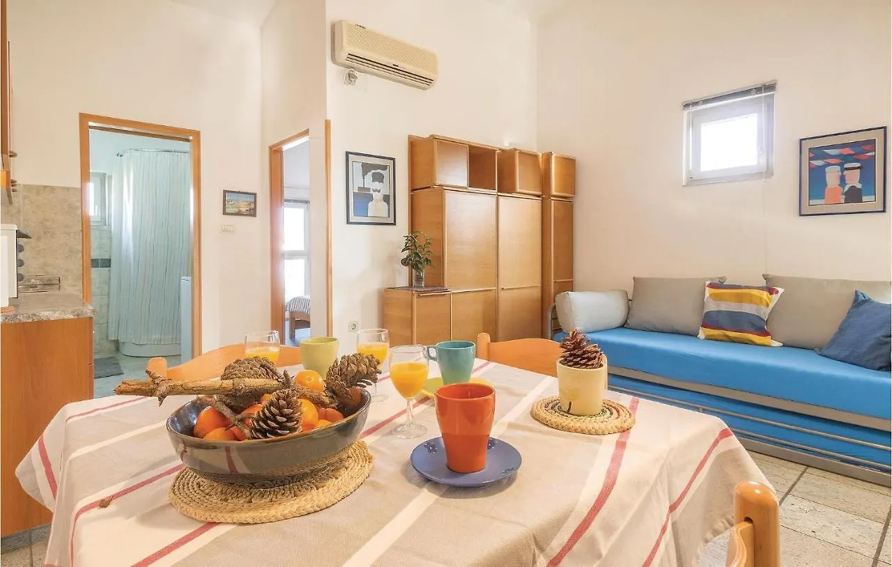 Lovely Apartment In Fazana With House Sea View 0*,