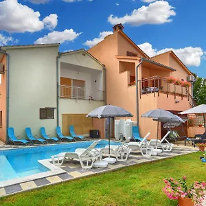 Olea Phasiana Apartment
