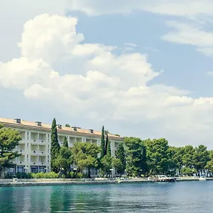 2* Hotel Brijuni Karmen