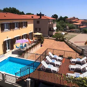 Pineta Apartment
