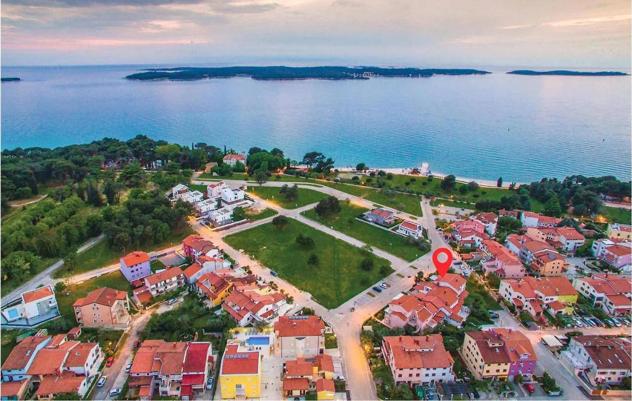 Lovely Apartment In Fazana With House Sea View contacts
